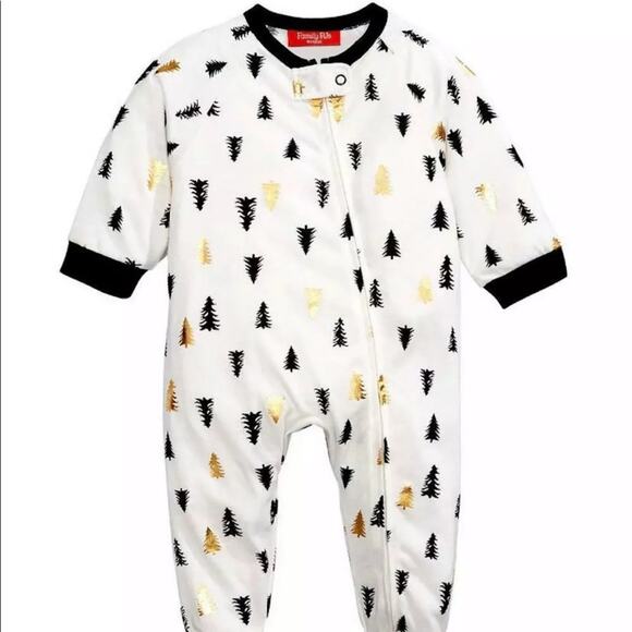 Macy’s Family Pajamas Infant Tree Print Footed PJs 12 Months - Picture 1 of 6